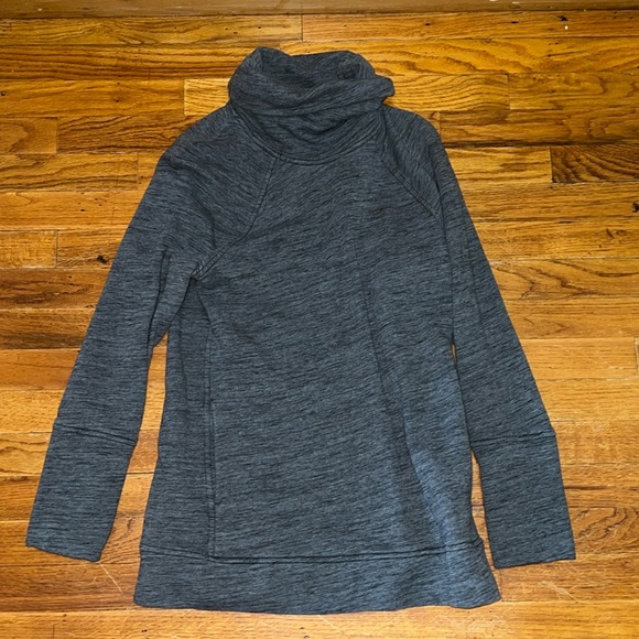 Lululemon Turtleneck Sweatshirt Pockets - Picture 1 of 4